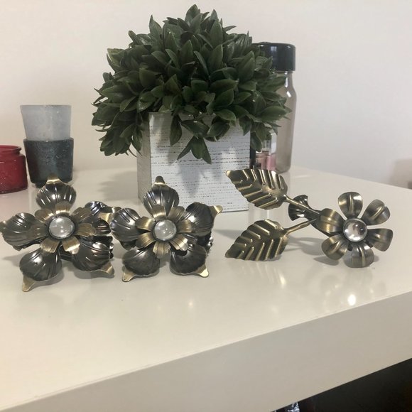 Flower Clip Curtain Tieback (Set of 3) - Picture 5 of 5